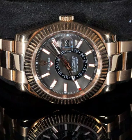 Fluted Bezel Dual-Display Watch — Rose Gold, Black Dial